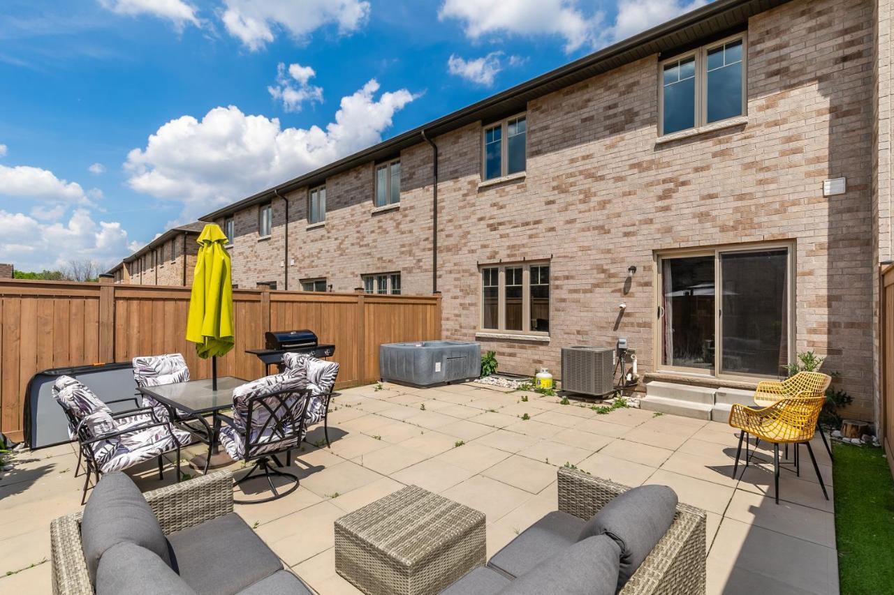 Modern Hamilton Homes Lake Ontario Shore By Globalstay 외부 사진