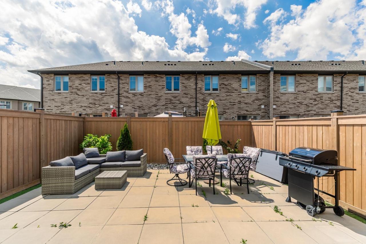 Modern Hamilton Homes Lake Ontario Shore By Globalstay 외부 사진