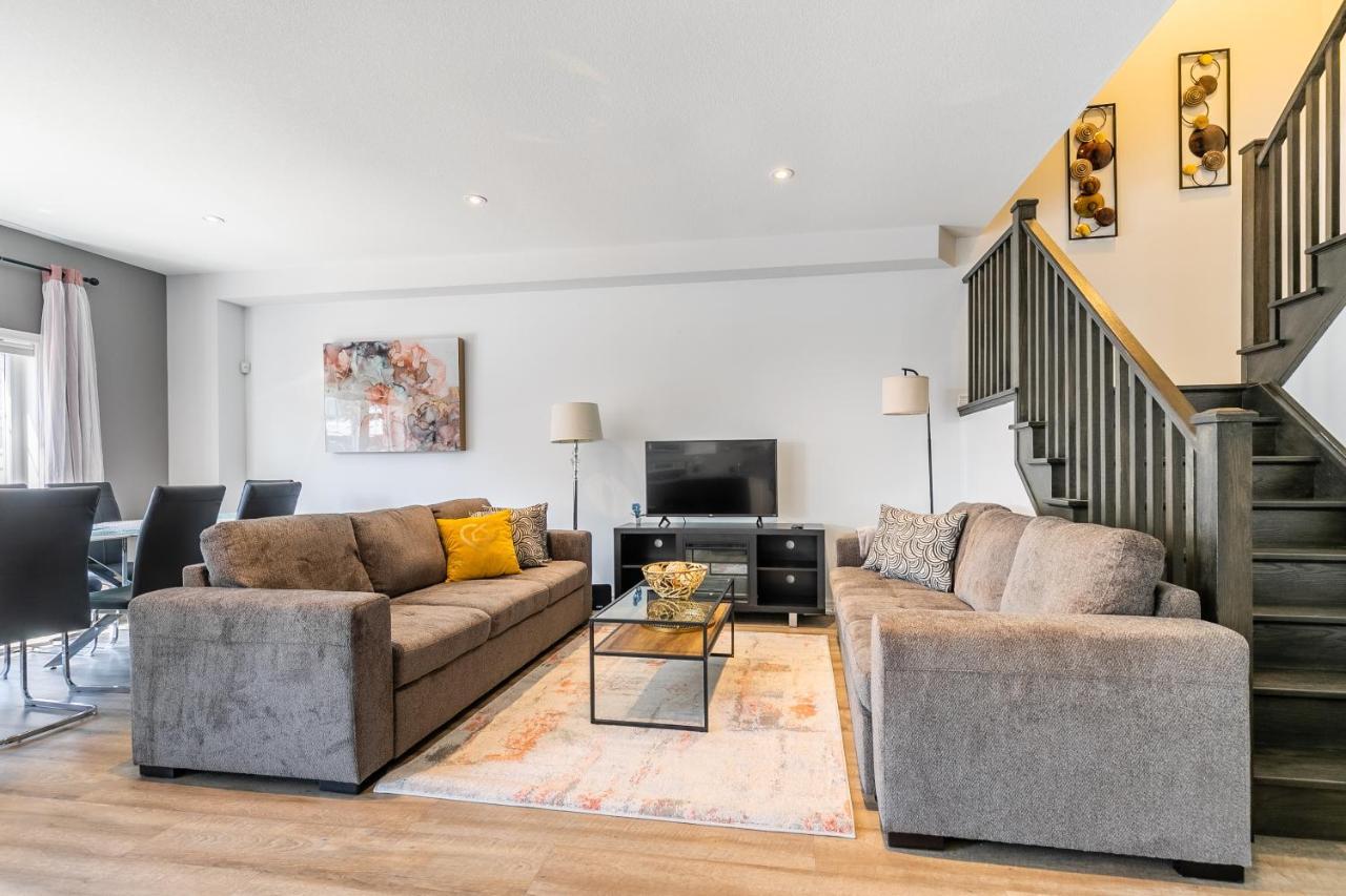 Modern Hamilton Homes Lake Ontario Shore By Globalstay 외부 사진
