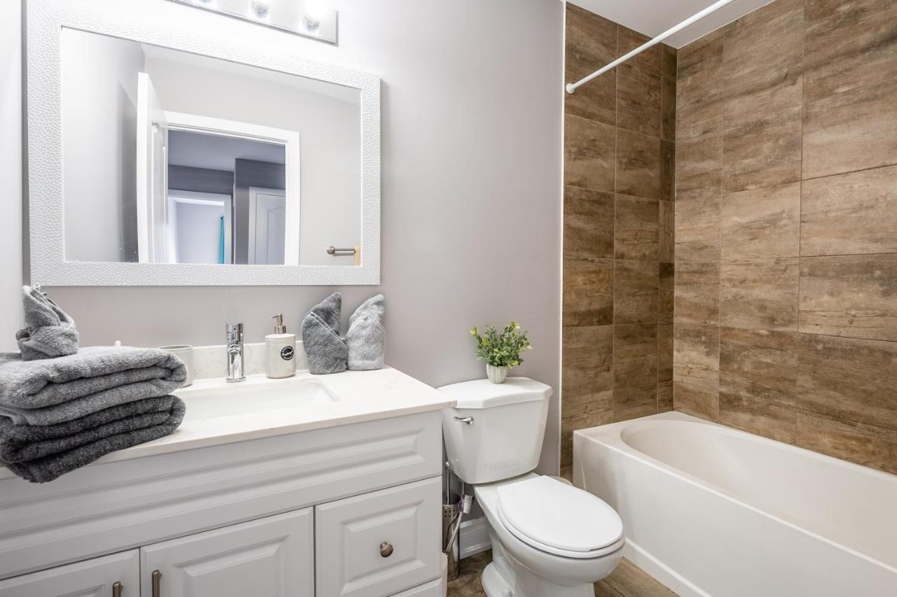 Modern Hamilton Homes Lake Ontario Shore By Globalstay 외부 사진
