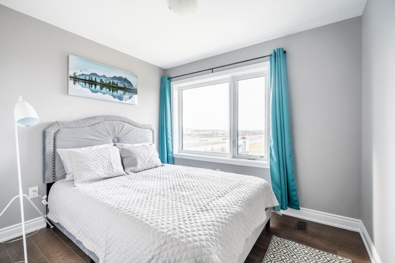 Modern Hamilton Homes Lake Ontario Shore By Globalstay 외부 사진