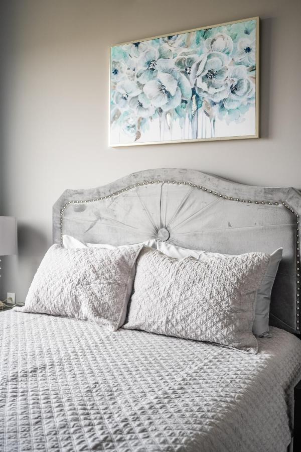 Modern Hamilton Homes Lake Ontario Shore By Globalstay 외부 사진