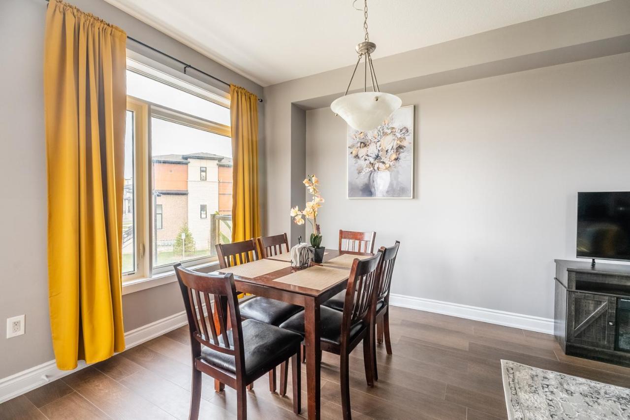 Modern Hamilton Homes Lake Ontario Shore By Globalstay 외부 사진