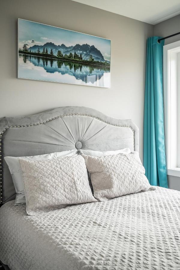 Modern Hamilton Homes Lake Ontario Shore By Globalstay 외부 사진